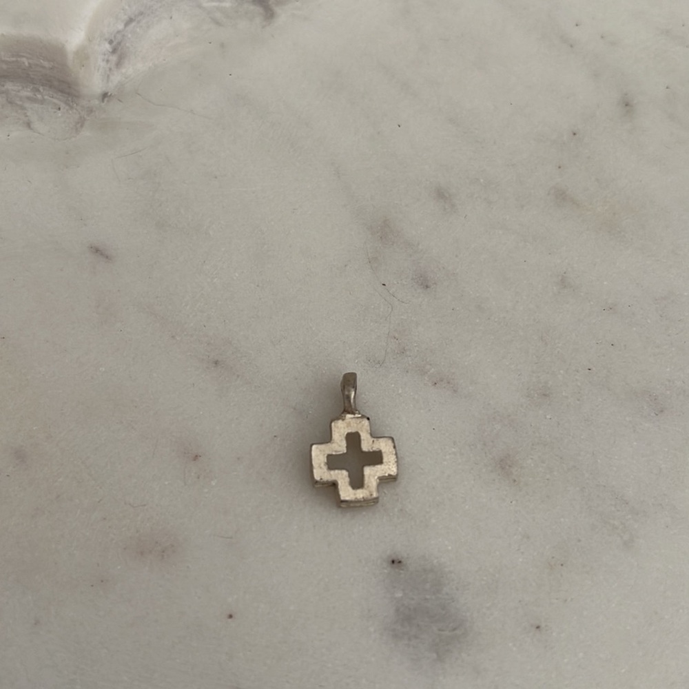 Boutique Necklace Pendant Cross